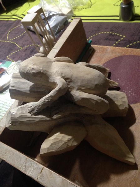 Grenouille en ronde bosse