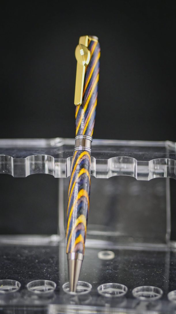 Stylo thème Rugby - (assemblage multicolore) – Image 2